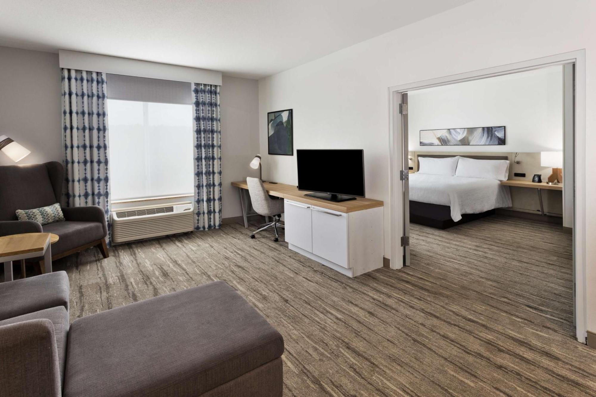 Hilton Garden Inn Birmingham Se/Liberty Park Exteriör bild