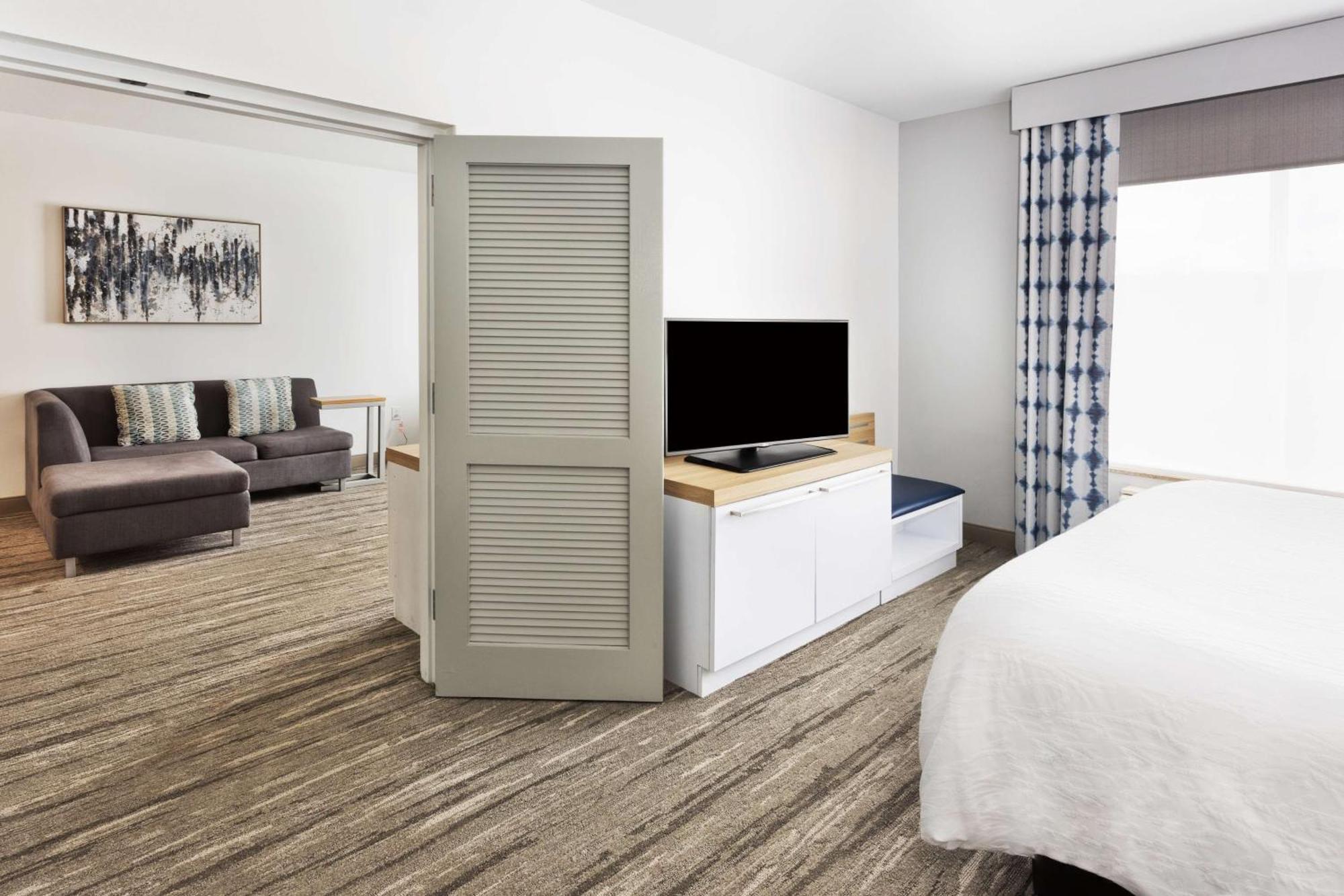 Hilton Garden Inn Birmingham Se/Liberty Park Exteriör bild