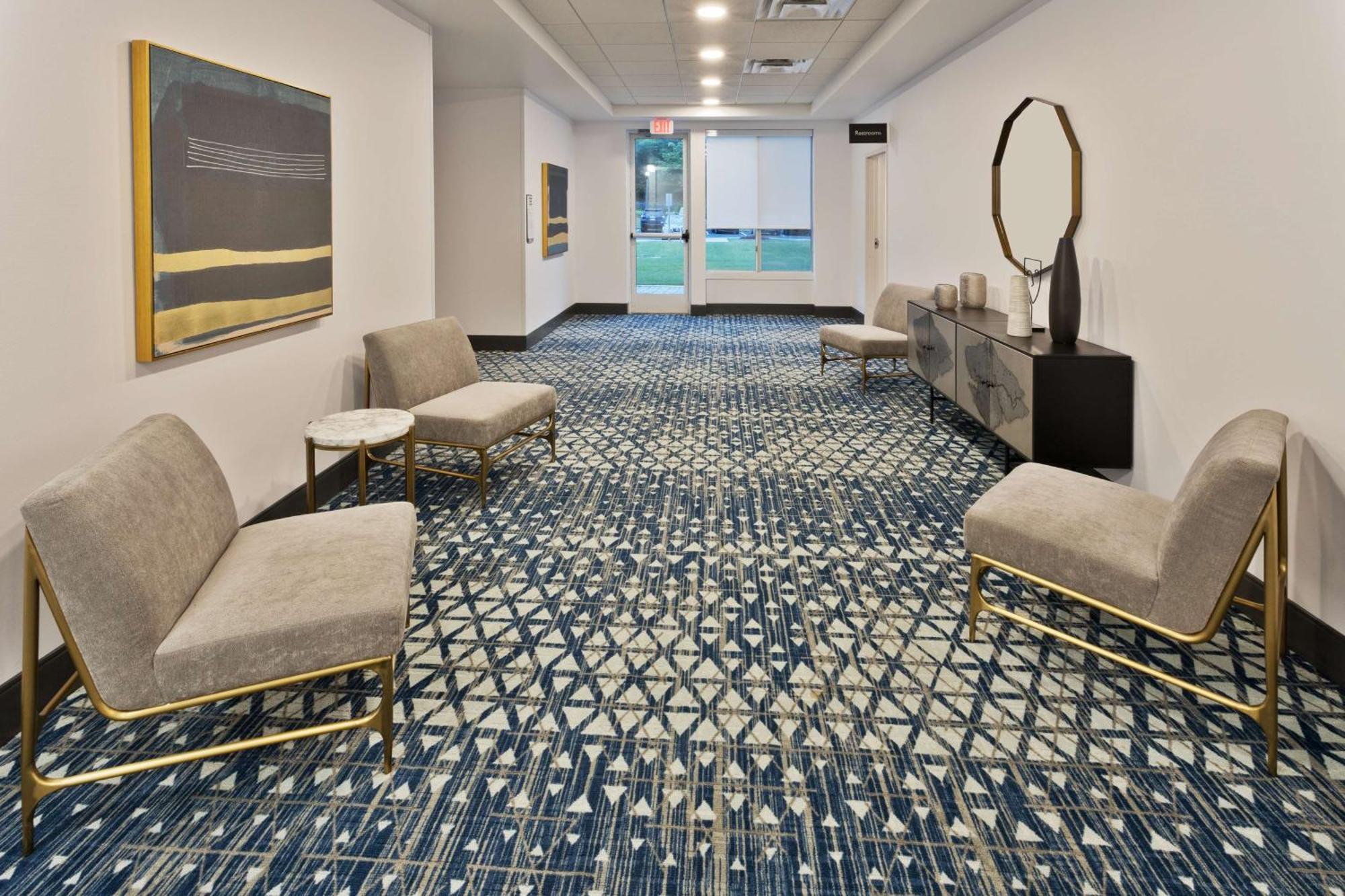 Hilton Garden Inn Birmingham Se/Liberty Park Exteriör bild